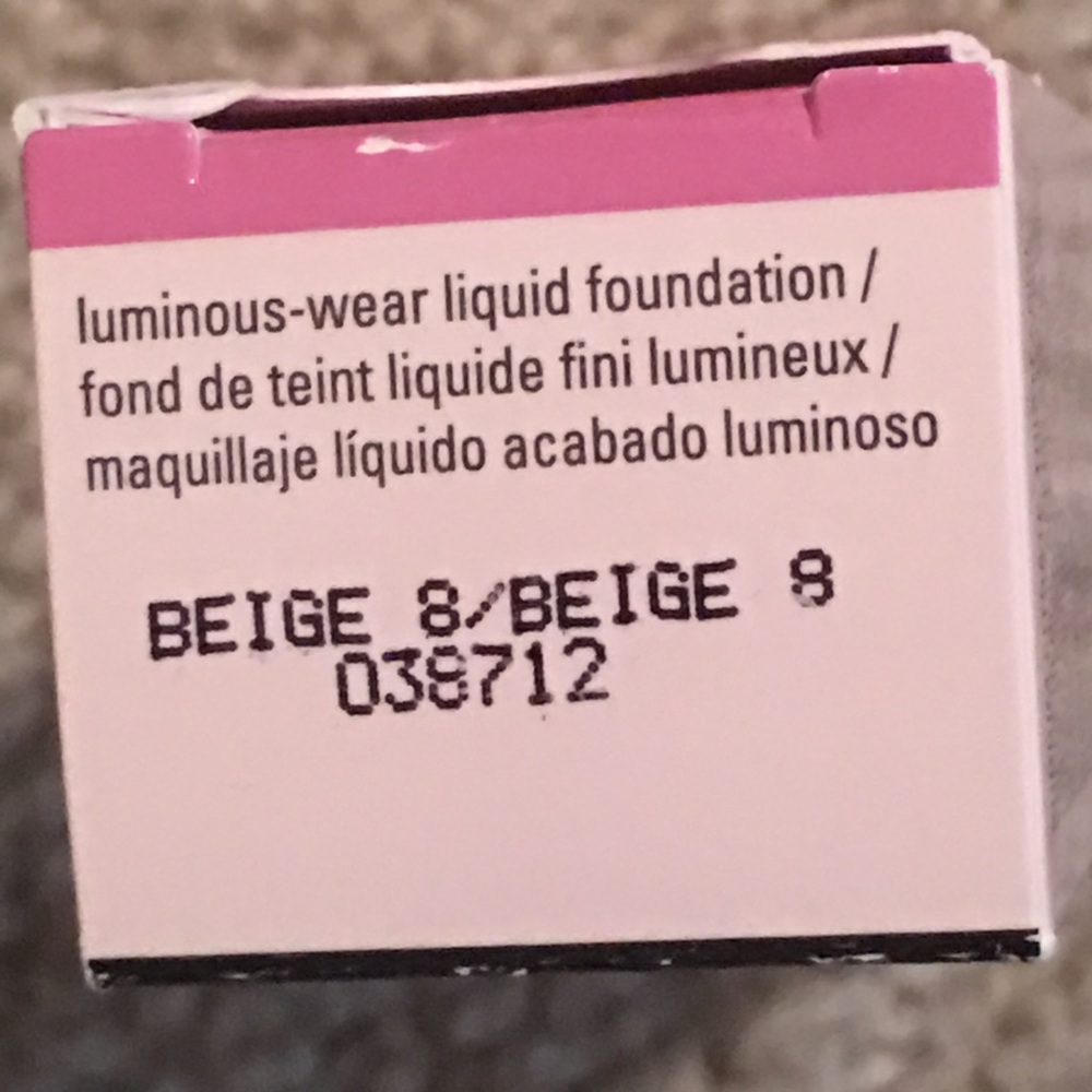 Luminous Wear Liquid Foundation